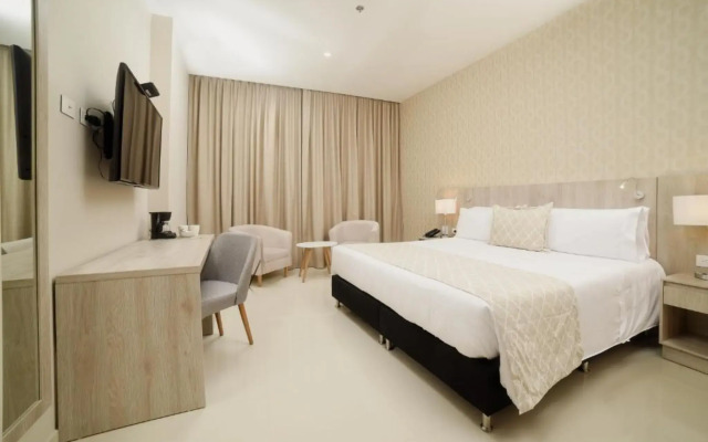 Hotel Dorado Plaza Alto Prado