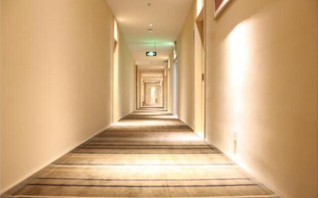 City Comfort Inn Zhuhai University Town Tangjiawan Square