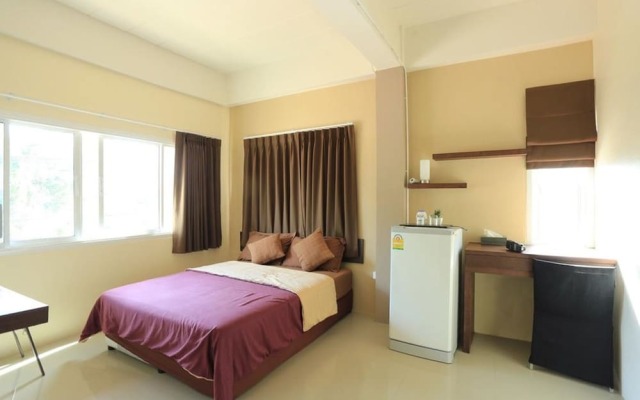 Eco Khaolak Accommodation Hotel