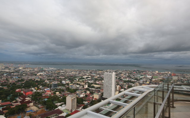 Crown Regency Hotel and Towers