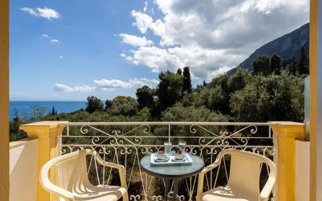 Alexandros Studios And Apartments