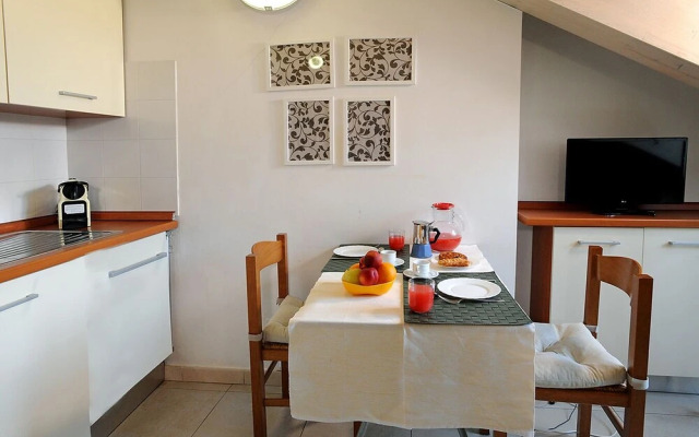 Uno Sguardo sui Tetti by Wonderful Italy