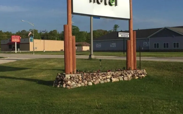 Adoba Hotel Naubinway