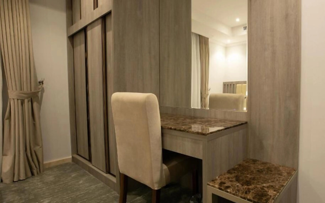 NARS Plus Al Basateen