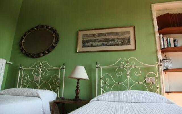 Villa Acacia