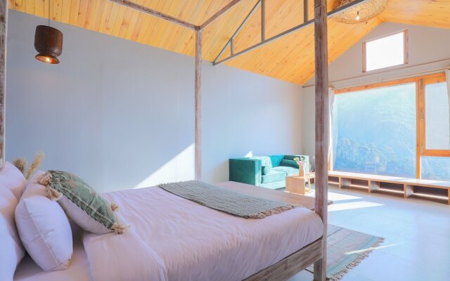 Seclude Pangot Perch