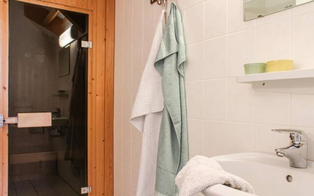 Stunning Home in Kamperland With 4 Bedrooms, Sauna and Wifi