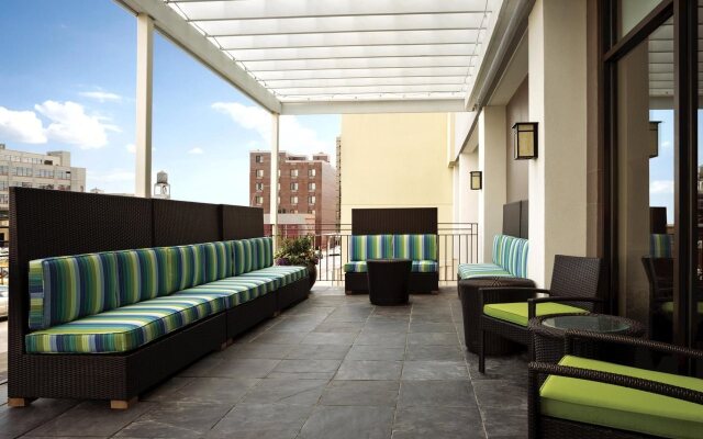 Home2 Suites by Hilton NY Long Island City/Manhattan View