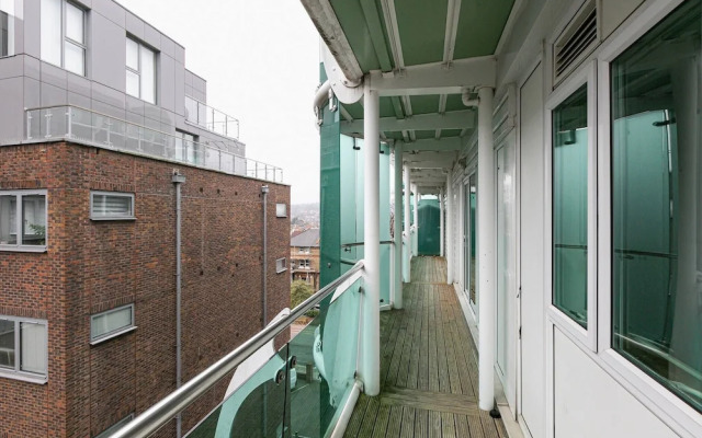 Skyvillion - Spacious 2bed W Balcony In Barnet