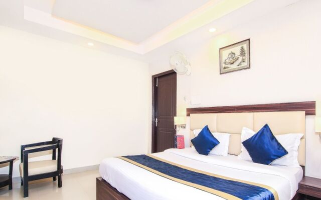 OYO 2032 Hotel Exotica