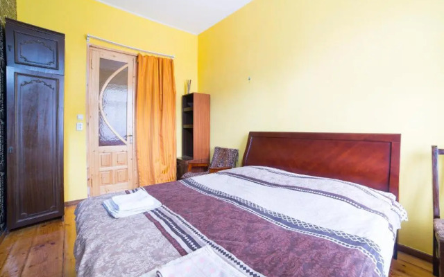 Tato,s Guest house