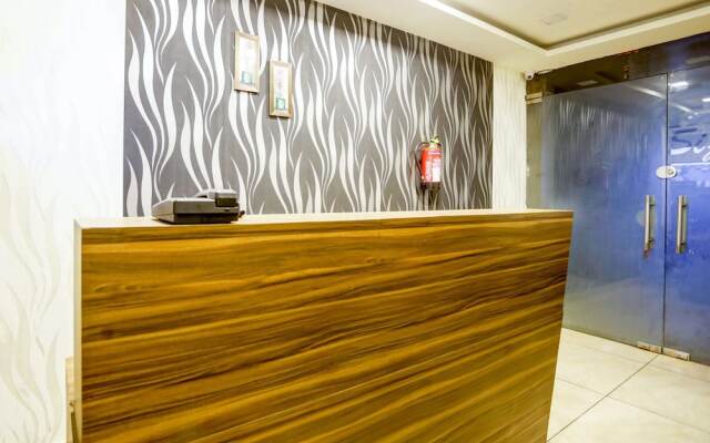 OYO 22825 Hotel Crown Stay inn