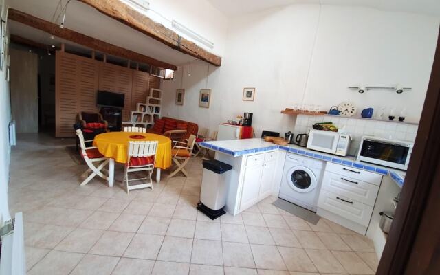 Apartment With 2 Bedrooms In Tourrettes Sur Loup With Wonderful Mountain View 18 Km From The Beach