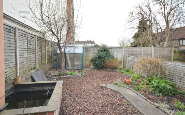 Amazing 1 Bedroom House Near Fishponds