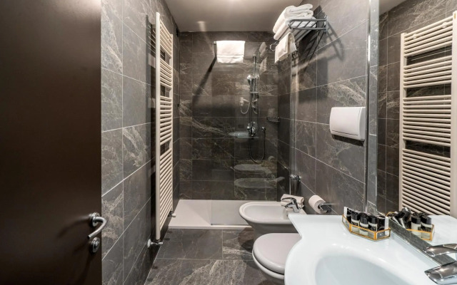 Smart Hotel Holiday
