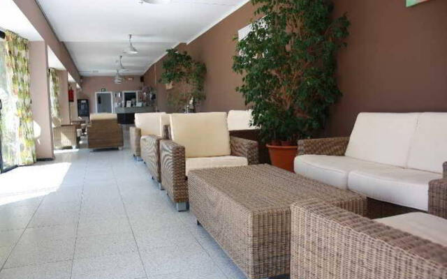 Colinamar Aparthotel