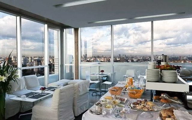 Hollywood Suites & Lofts