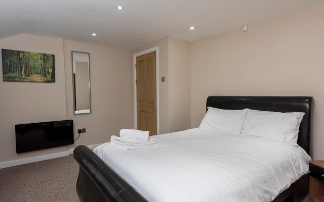 Stunning Penthouse in NQ, City Centre ! Sleeps 8