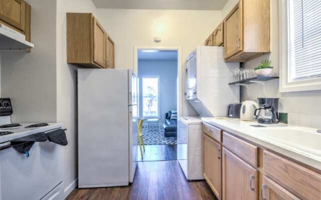 Hosteeva Capitol Hill Condos