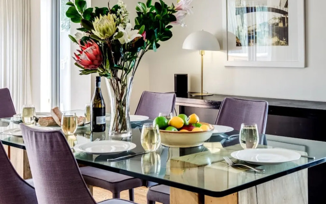 Tranquil Escape in Sea Point Aureto