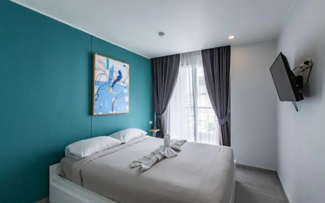 Pool View 1 Bed Apt T2-620