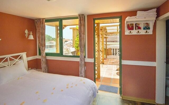 Xiamen Gulangyu Sunshine Dora's House