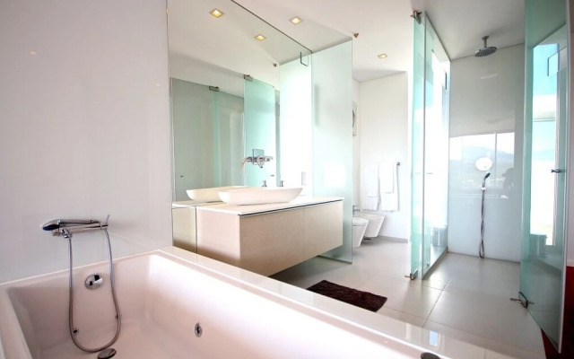 Lux Design Villa in Sintra