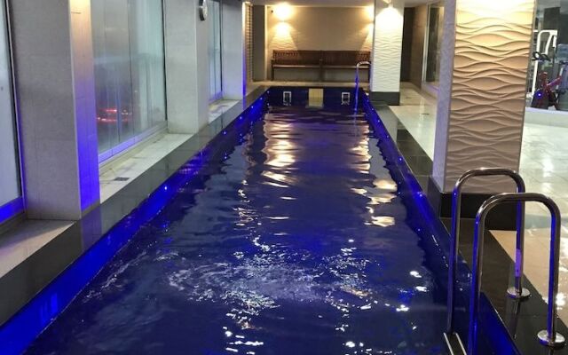 Embassy apartment North Terrace.