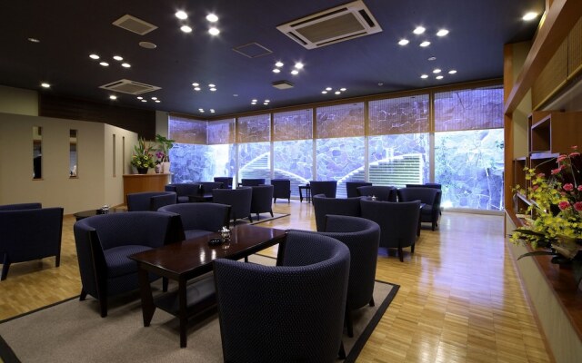 Tenku Kaiyu no Yado Suehiro