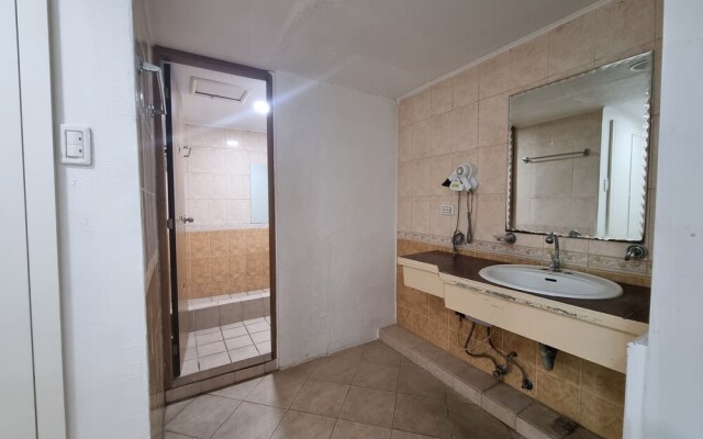 Asian Greenville Hotel and Resort