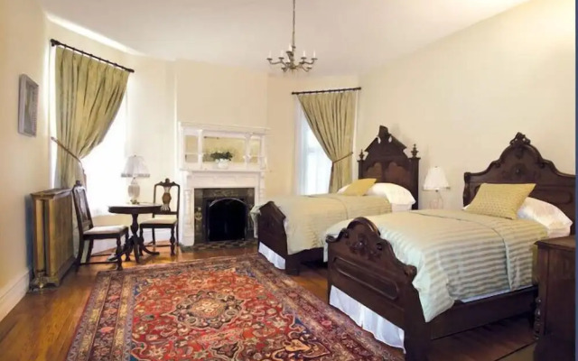 A Kingston Bed & Breakfast