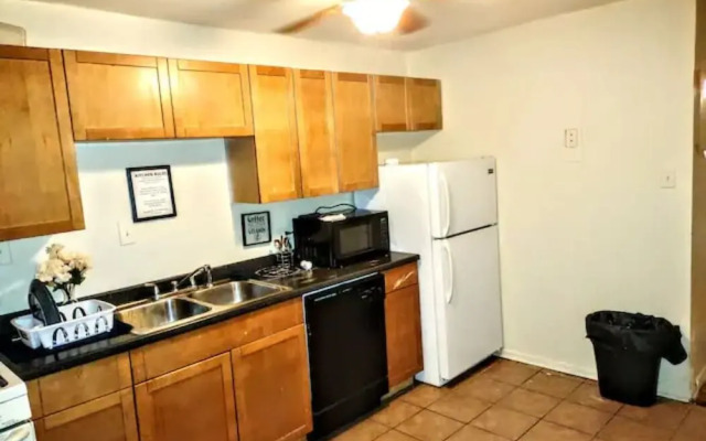 Room in Guest Room - Twin Bunk-style Bedroom Close to Downtown