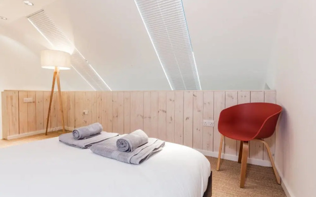 The Cliffside Loft - Distinctly Modern 3Bdr Riverside Home