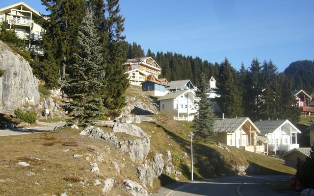 Homey Apartment in Flaine With Swimming Pool