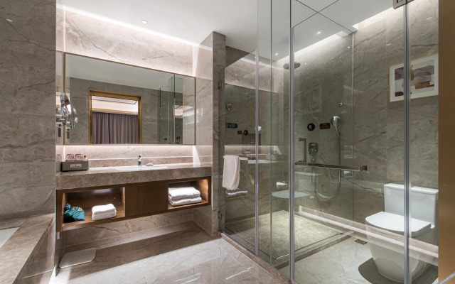 Huzhou Junchen Rezen Hotel