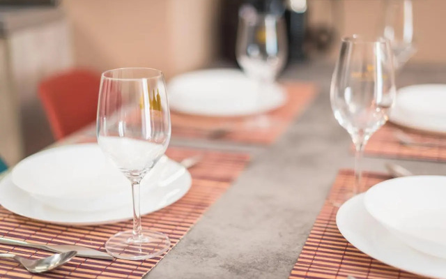 Stylish Luxury Apartment near Acropolis at Neos Kosmos metro station