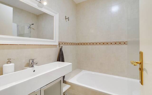 Apartamento Top Malaga cerca del Centro Histórico con parking