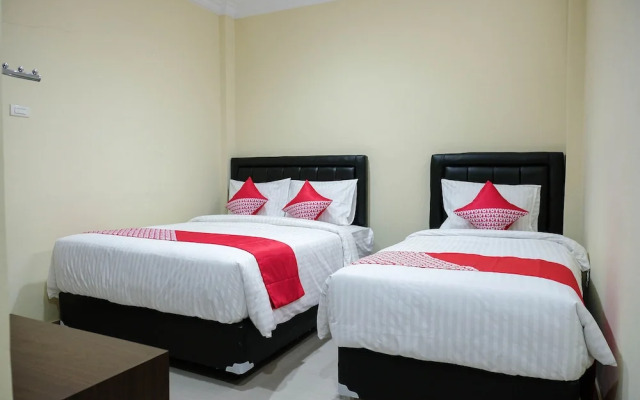 OYO 1149 Hotel Mustika