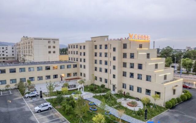 Vienna Hotel (Jizhou District, Tianjin Yuyang South Road)