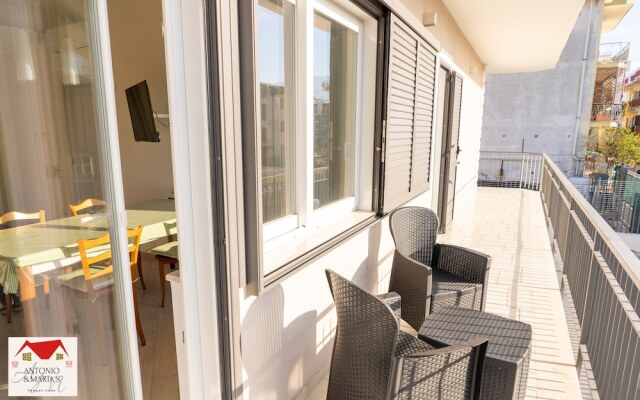 Antonio e Maria Home