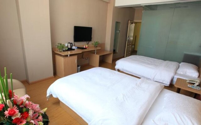 Super 8 Hotel Xichang Hang Tian