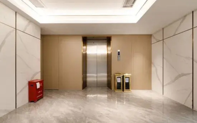 Alexu Hotel (Guangming Tianxuan Branch)