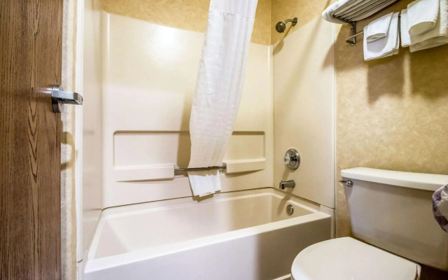 Roomers Baden-Baden, Autograph Collection