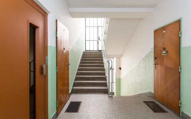 Studio Apartment - Tower Petrin