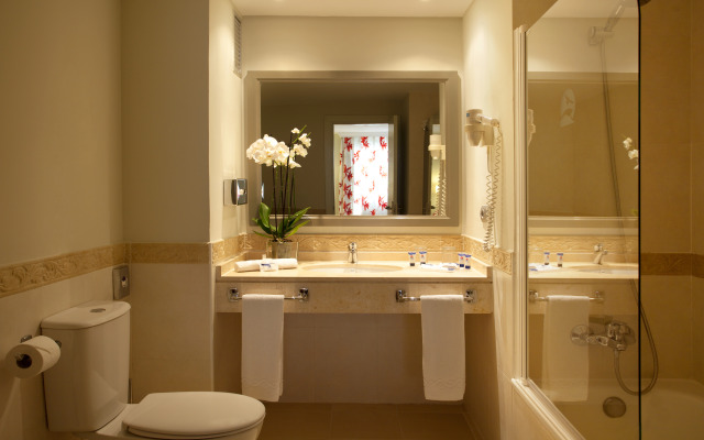 Ona Marinas de Nerja Spa Resort