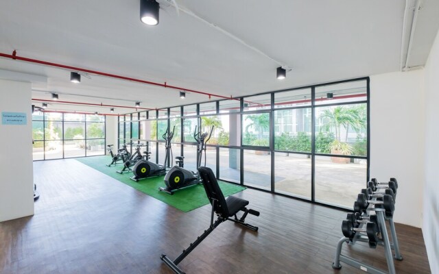 The Grand Jomtien by Favstay