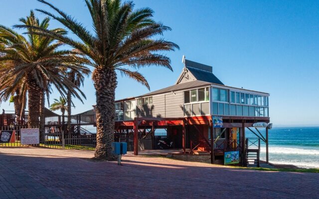 Estoril Beachfront Condo