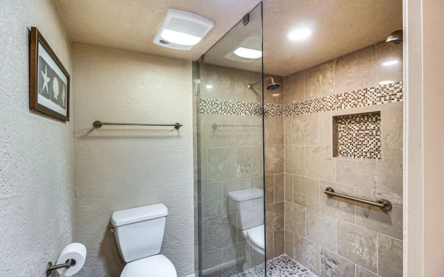 Tucson Townhome w/ Mountain View, Pool Access!