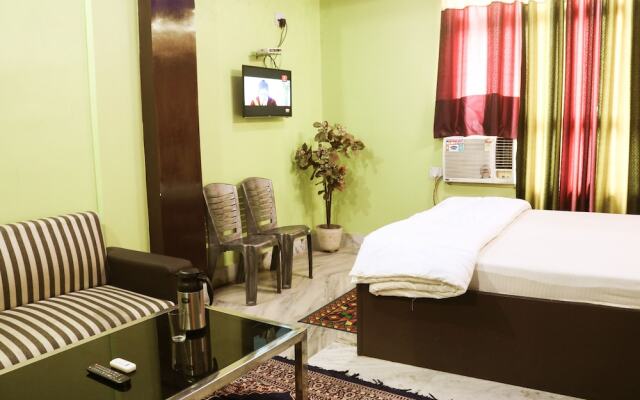 Hotel Tara Tower
