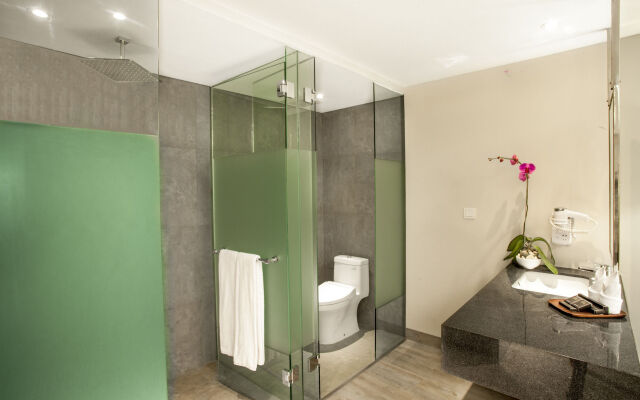 Daun Bali Seminyak Hotel